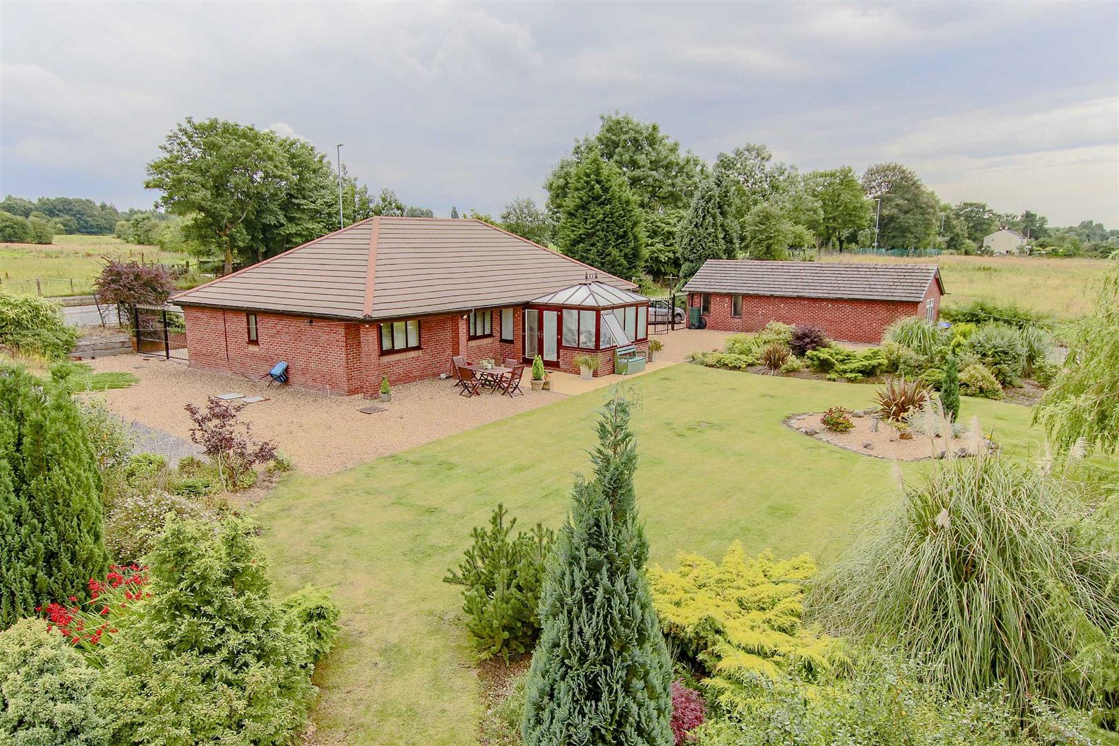 3 Bed Detached Bungalow For Sale - Main Image